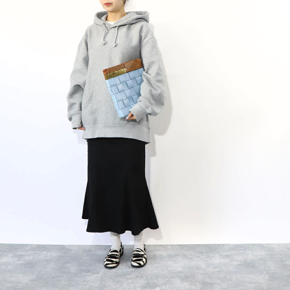 BOTTEGA VENETA BVスナップ クラッチバッグ