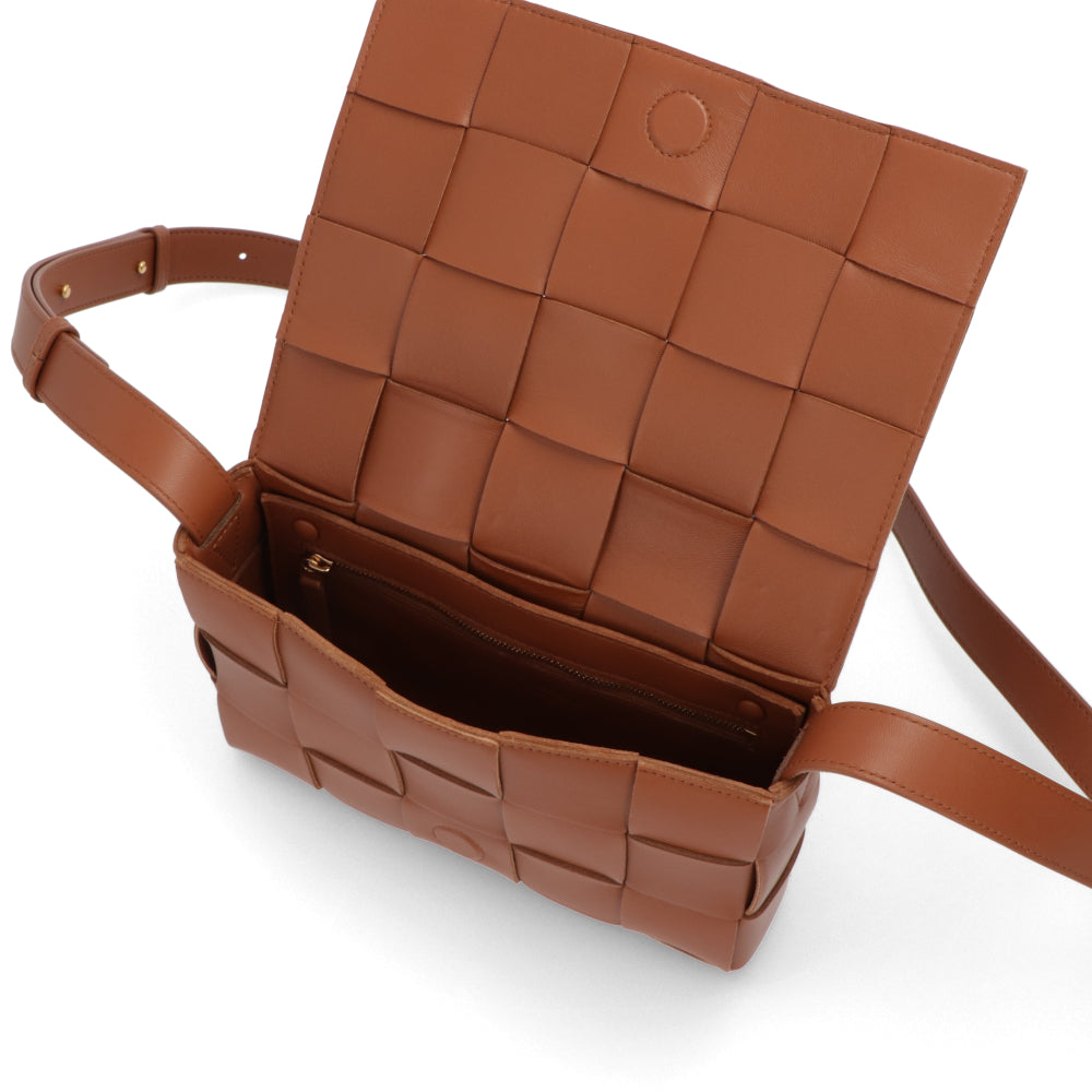 ボッテガ ヴェネタ BOTTEGA VENETA バッグ ショルダーバッグ レディース CASSETTE NAPPA ブラウン ベージュ ラムレザー クロスボディバッグ ボックス型 クラッチバッグ ショルダーバッグ 578004 VMAY1