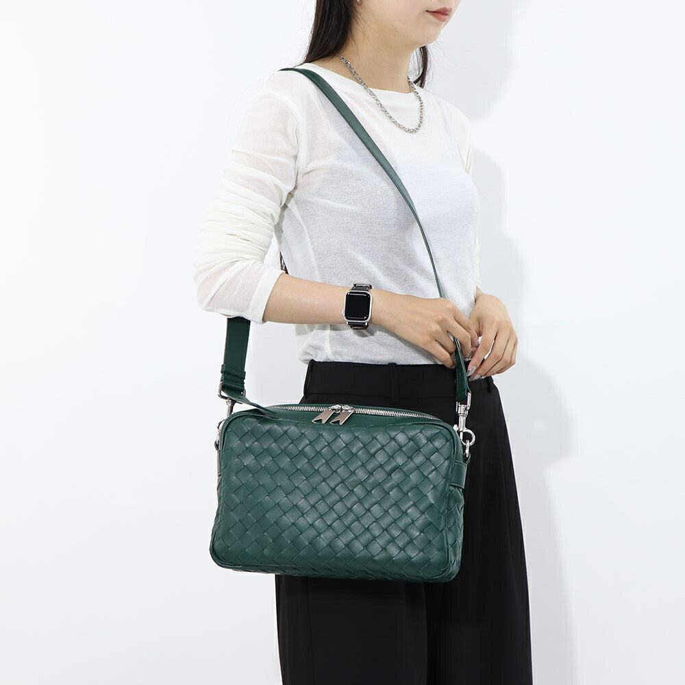 ボッテガ ヴェネタ BOTTEGA VENETA バッグ ショルダーバッグ メンズ INTRECCIATO MEDIUM CAMERA BAG ディープグリーン カーフスキン クロスボディバッグ カメラバッグ イントレチャート 755925 V2HL1