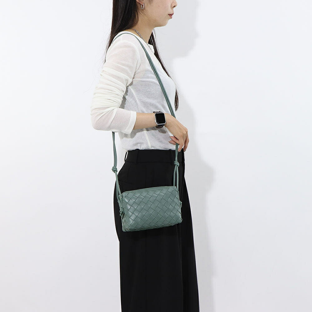 ボッテガ ヴェネタ BOTTEGA VENETA バッグ ショルダーバッグ レディース MINI LOOP ダルグリーン ラムスキン ミニクロスボディバッグ イントレチャートレザー カメラバッグ 723547 V1G11