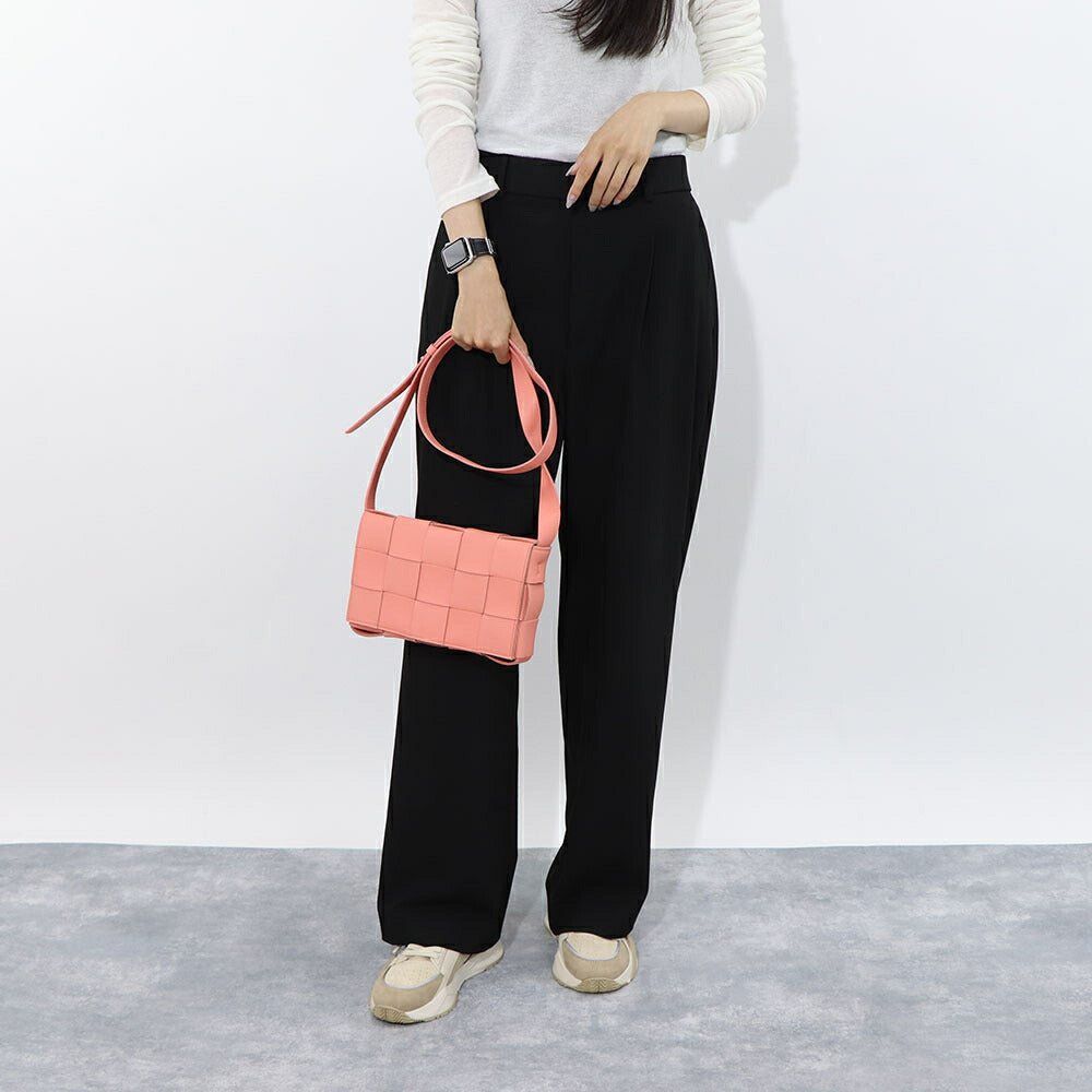 ボッテガ ヴェネタ BOTTEGA VENETA バッグ ショルダーバッグ レディース CASSETTE NAPPA パープル ホワイト サーモンピンク ラムレザー クロスボディバッグ ボックス型 クラッチバッグ ショルダーバッグ 578004 VMAY1