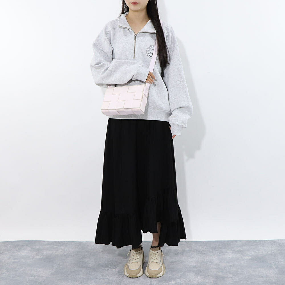 ボッテガ ヴェネタ BOTTEGA VENETA バッグ ショルダーバッグ レディース CASSETTE NAPPA パープル ホワイト サーモンピンク ラムレザー クロスボディバッグ ボックス型 クラッチバッグ ショルダーバッグ 578004 VMAY1