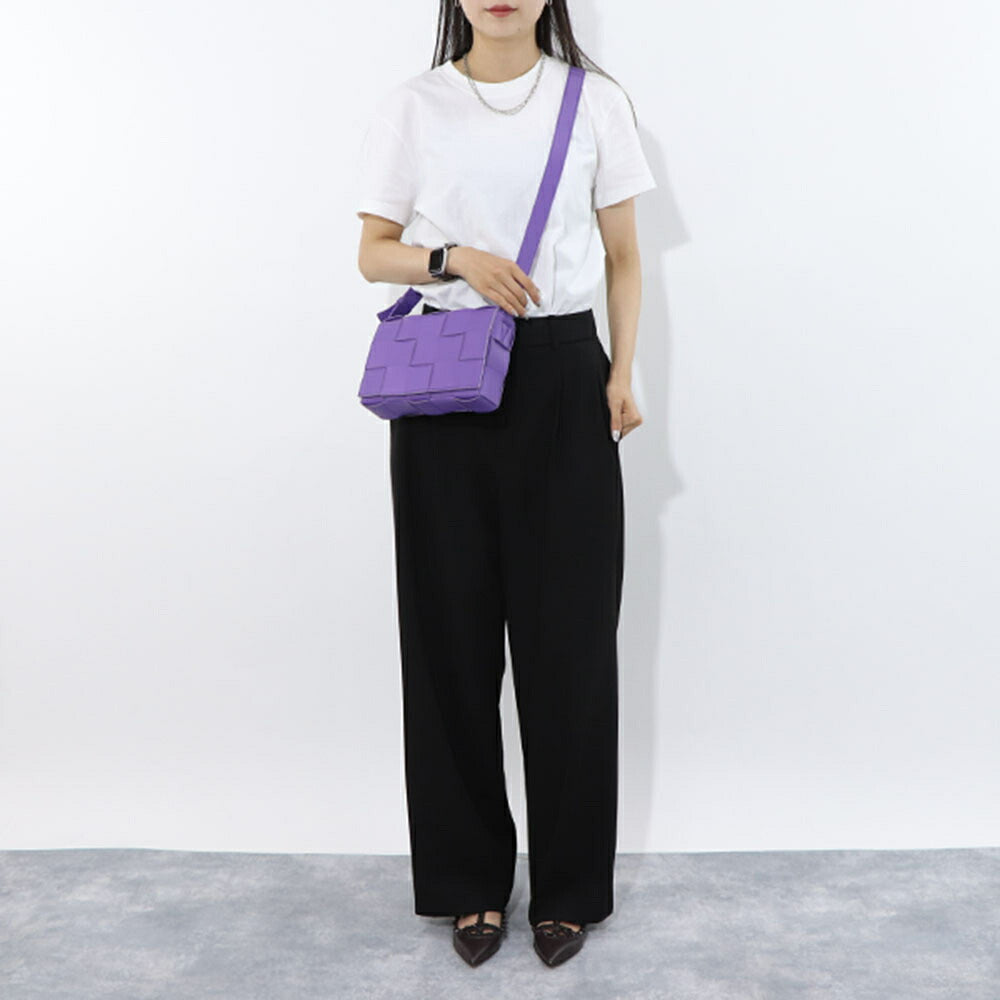 ボッテガ ヴェネタ BOTTEGA VENETA バッグ ショルダーバッグ レディース CASSETTE NAPPA パープル ホワイト サーモンピンク ラムレザー クロスボディバッグ ボックス型 クラッチバッグ ショルダーバッグ 578004 VMAY1