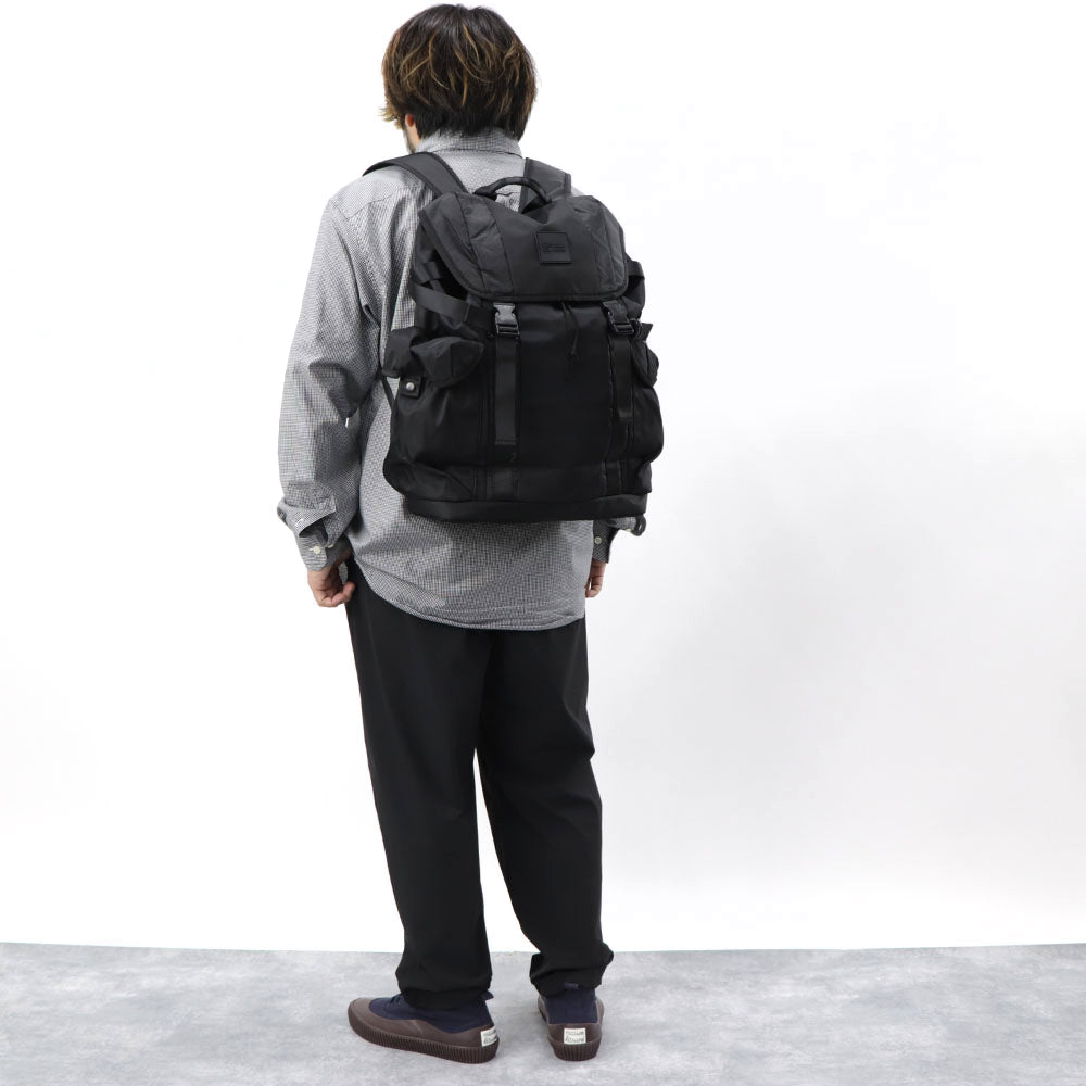 カヴァリクラス リュック OXV10DSB049 ユニセックス 黒