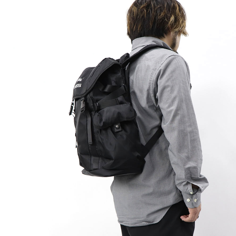 カヴァリクラス OXV10JSB049 ユニセックス 黒 リュック