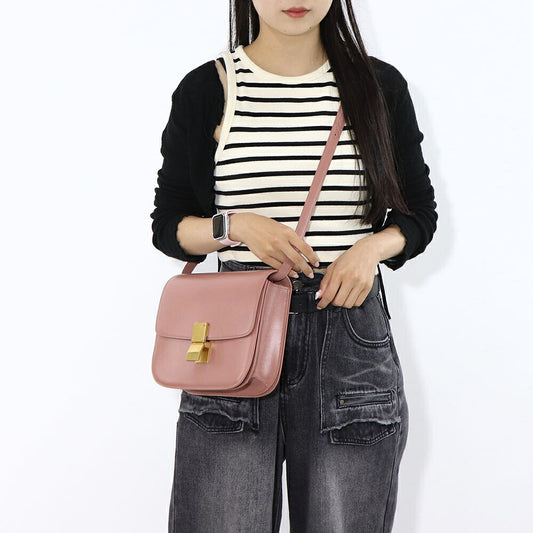 CELINE ショルダーバッグ Classic Medium ミディアム