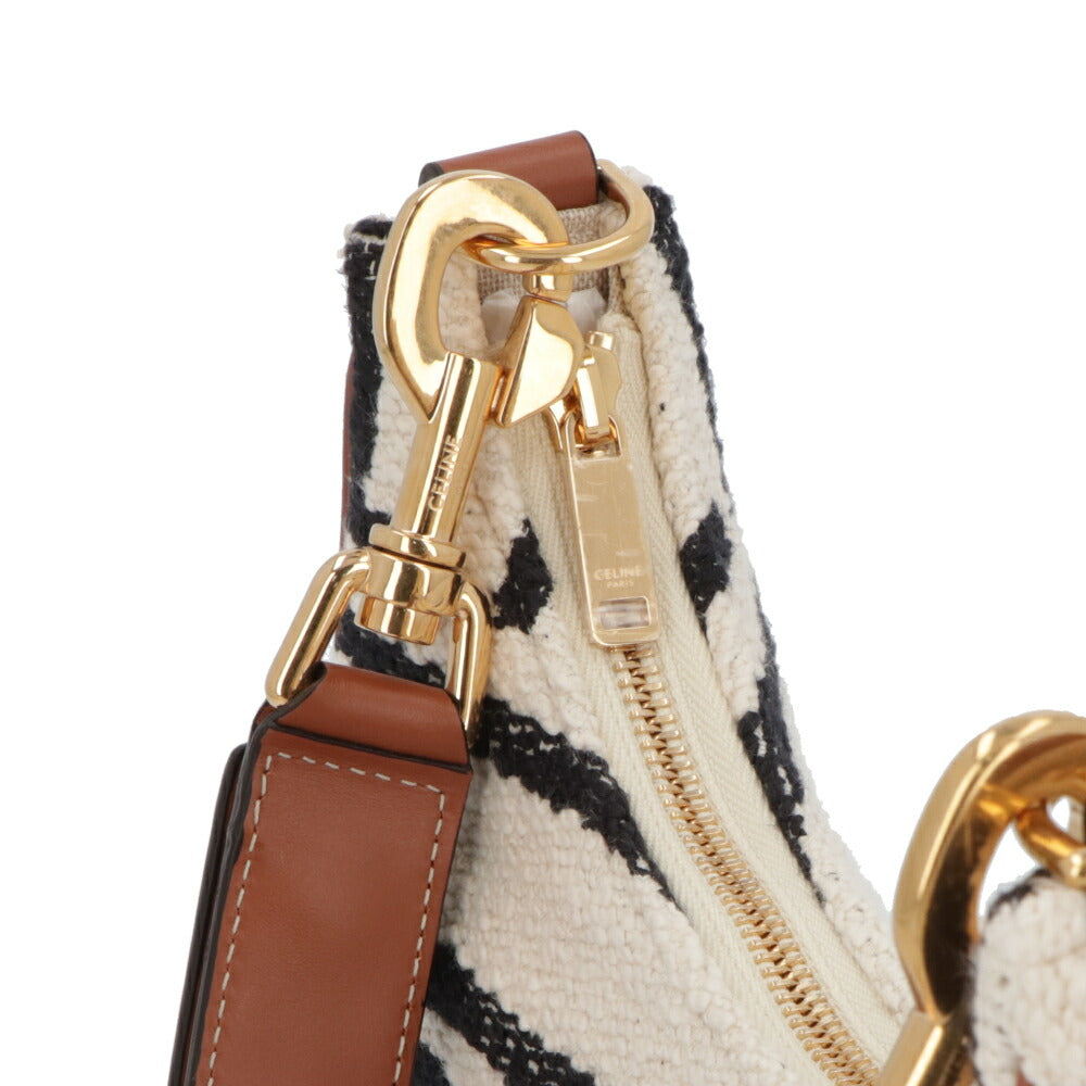 CELINE ショルダーバッグ AVA アヴァ ロゴ