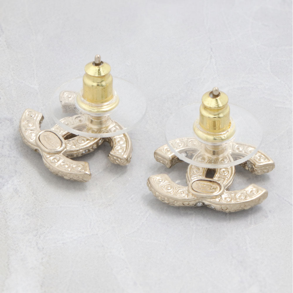 CHANEL ピアス シャンパンゴールド パール CCマーク
