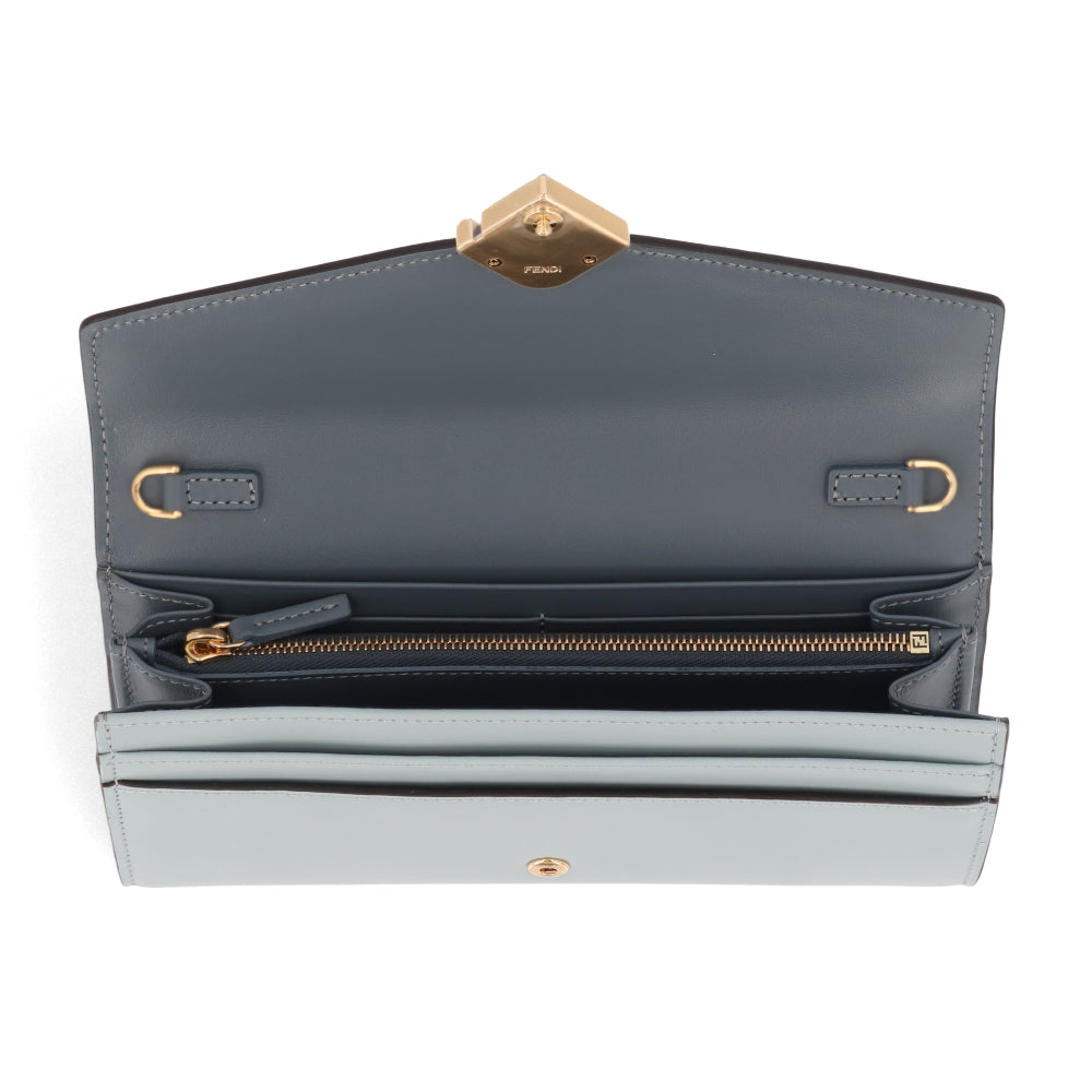 FENDI FFダイヤモンド チェーン付き長財布 グレー×ライトブルー