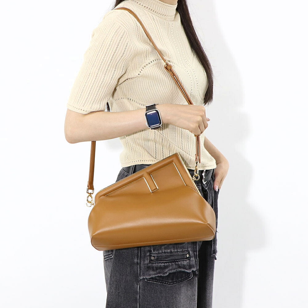 FENDI ショルダーバッグ FENDI FIRST MIDI