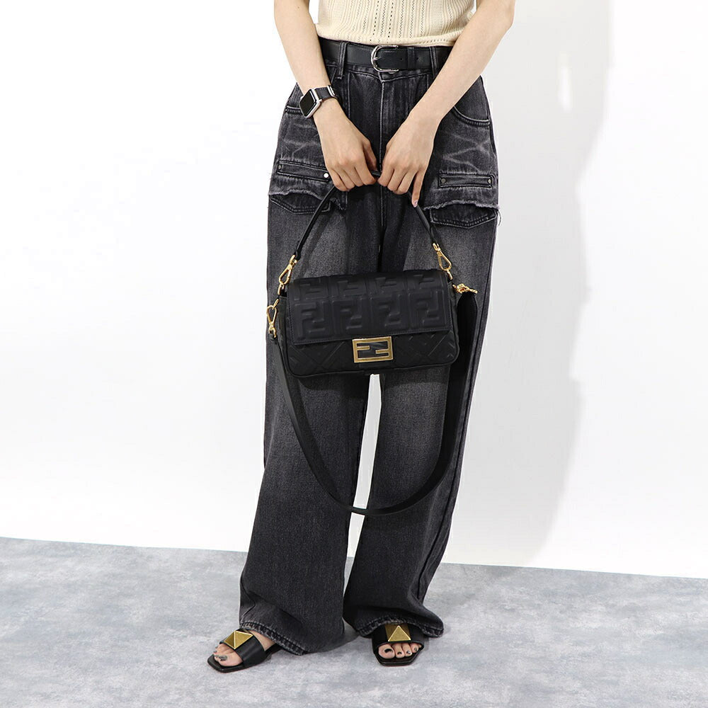 フェンディ FENDI バッグ ハンドバッグ レディース BAGUETTE バゲット ブラック ベージュ ナッパレザー ショルダーバッグ 2way FF柄 ズッカ柄 ロゴ 8BR600 A72V