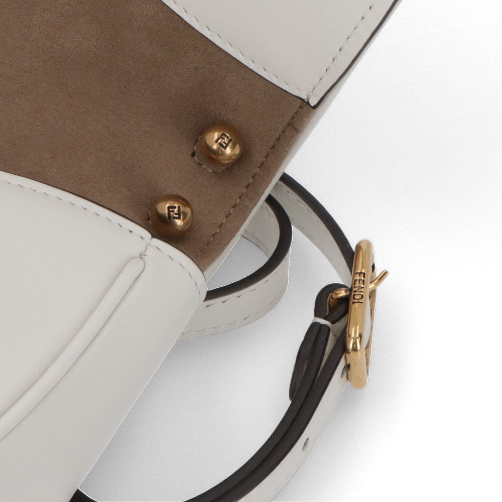 フェンディ FENDI バッグ ショルダーバッグ レディース C MON SMALL カモン スモール ホワイト レザー FFモチーフ クロスボディ 鞄 8BS082 AQ0L