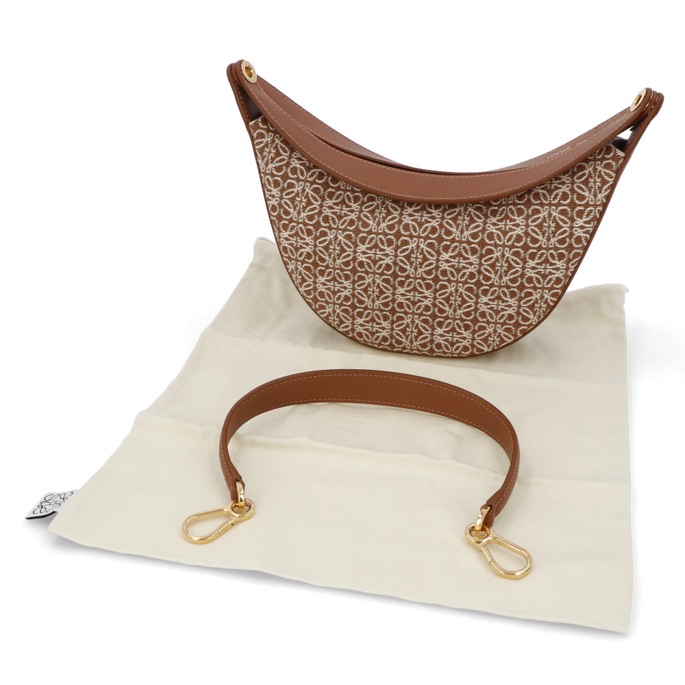 ロエベ ショルダーバッグ A923PM1X02 ルナスモールアナグラム