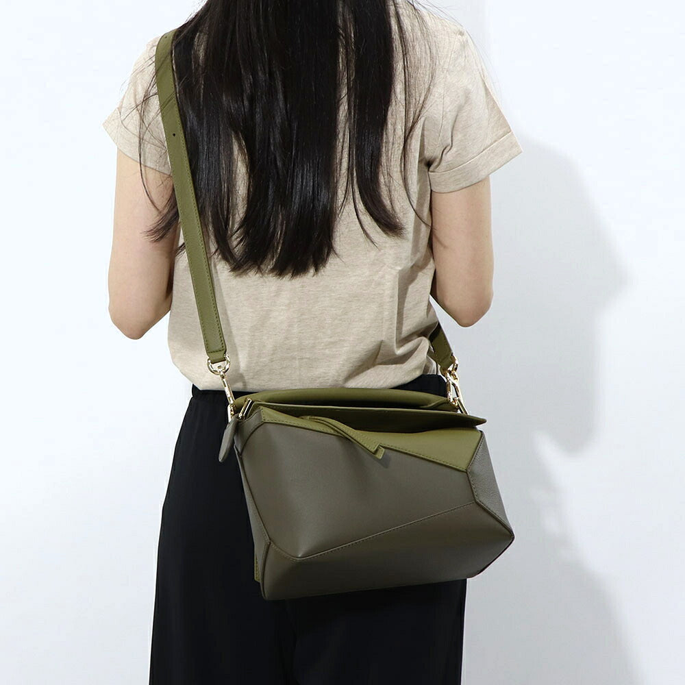ロエベ LOEWE バッグ ショルダーバッグ レディース パズル スモール PUZZLE SMALL ベージュ×ブラック グリーン レザー アナグラム ハンドバッグ 2Way 鞄 ゴールド金具 A510P60X44