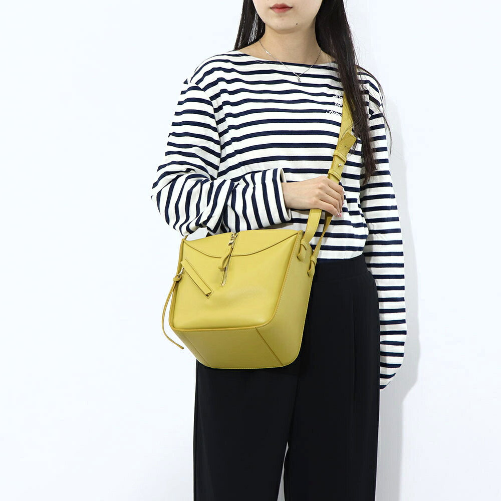 ロエベ LOEWE バッグ ハンドバッグ レディース ハンモックバッグ コンパクト HAMMOCK COMPACT ブラウン イエロー系 カーフスキン 2Way ショルダーバッグ ゴールド金具 ロゴ アナグラム A538H13X10