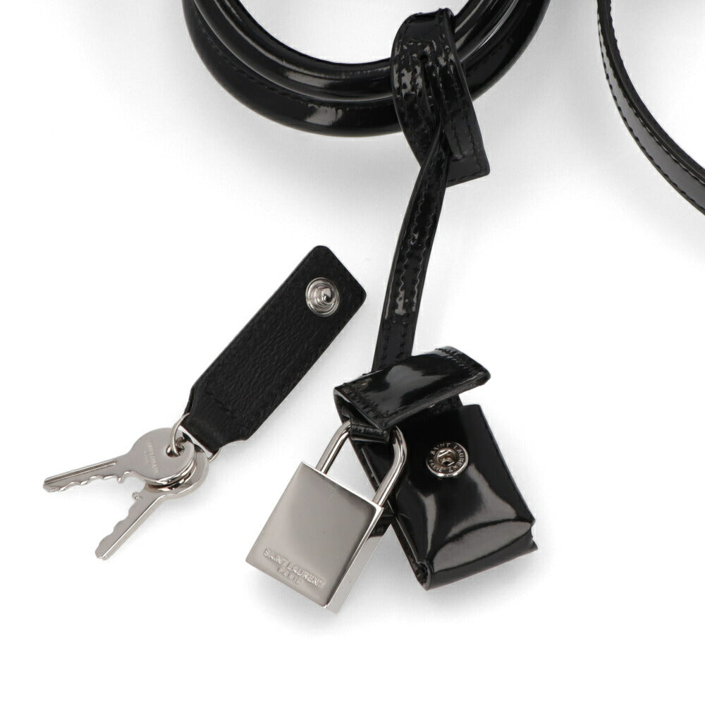 サンローラン SAINT LAURENT バッグ ハンドバッグ レディース サック ドジュール ナノ ブラック パテン トレザー ショルダーバッグ 2way エナメル ロゴ チャーム付き 鞄 398711 AAB9H