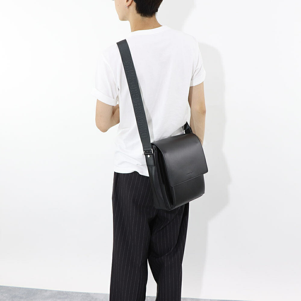 フェラガモ FERRAGAMO バッグ ショルダーバッグ メンズ Sランク レザー ブラック ロゴ シルバー金具 718969