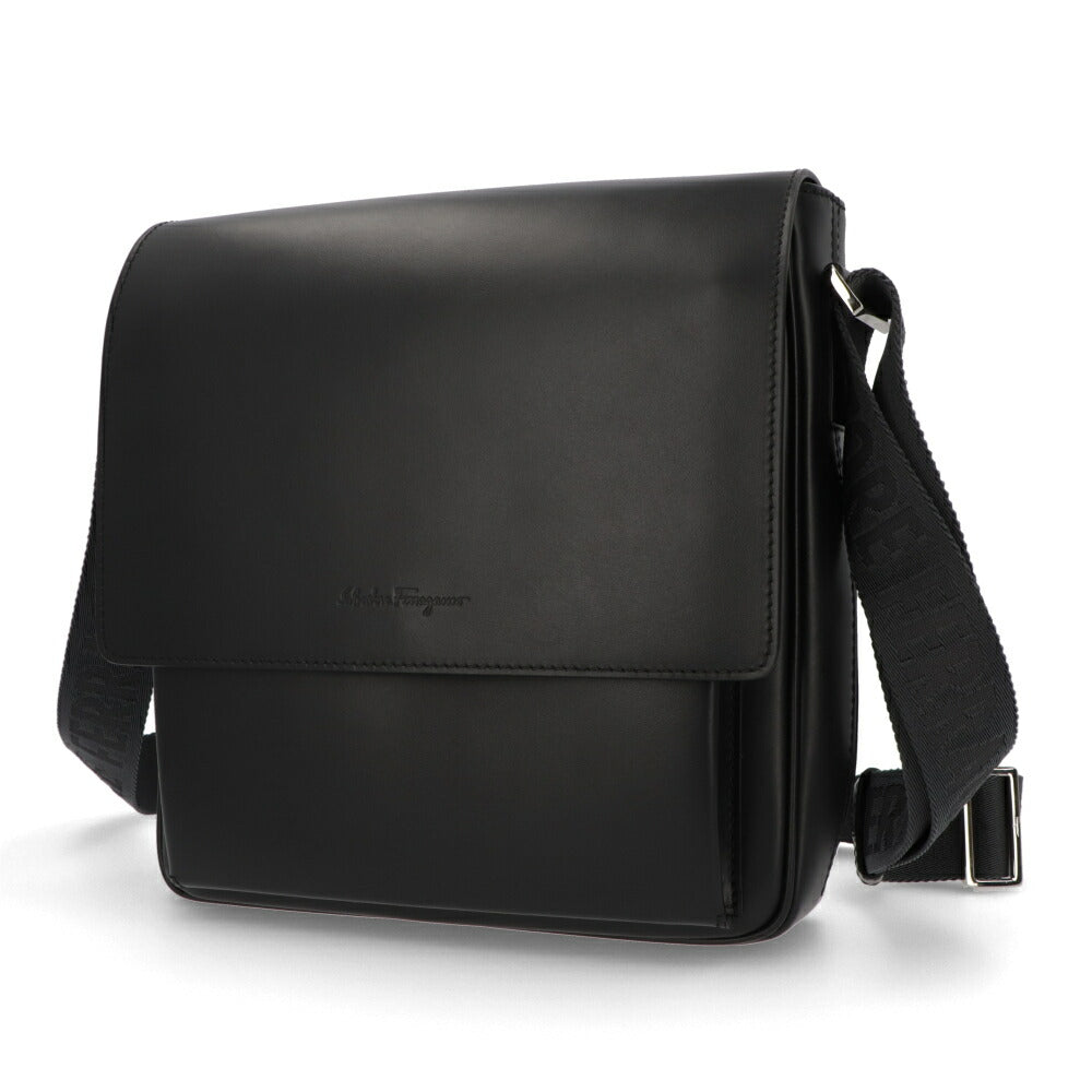 フェラガモ FERRAGAMO バッグ ショルダーバッグ メンズ Sランク レザー ブラック ロゴ シルバー金具 718969