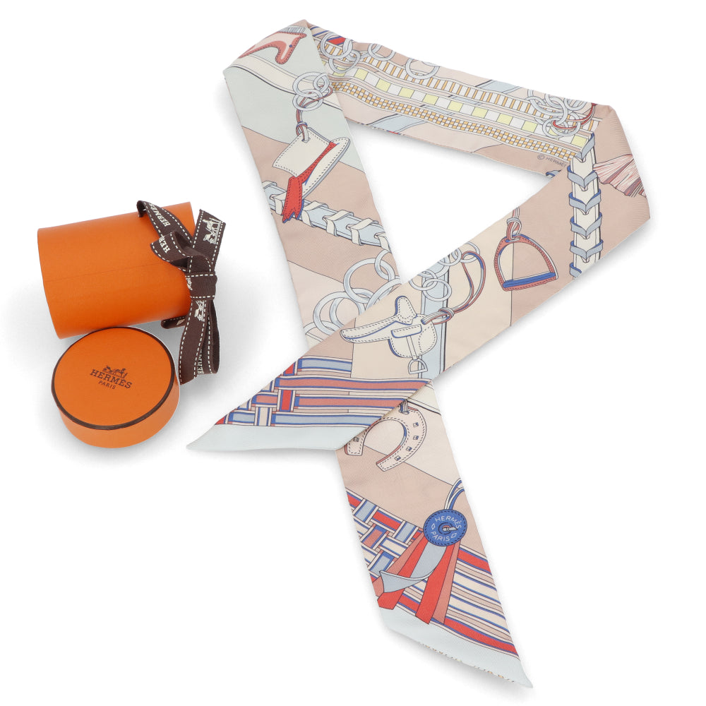 エルメス ツイリー Brides et Gris Gris 馬勒とチャーム ローズ