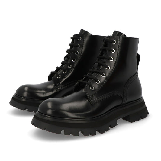 ALEXANDERMCQUEEN ブーツ  ブラック レースアップ ショートブーツ 657569