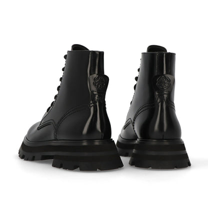 ALEXANDERMCQUEEN ブーツ  ブラック レースアップ ショートブーツ 657569
