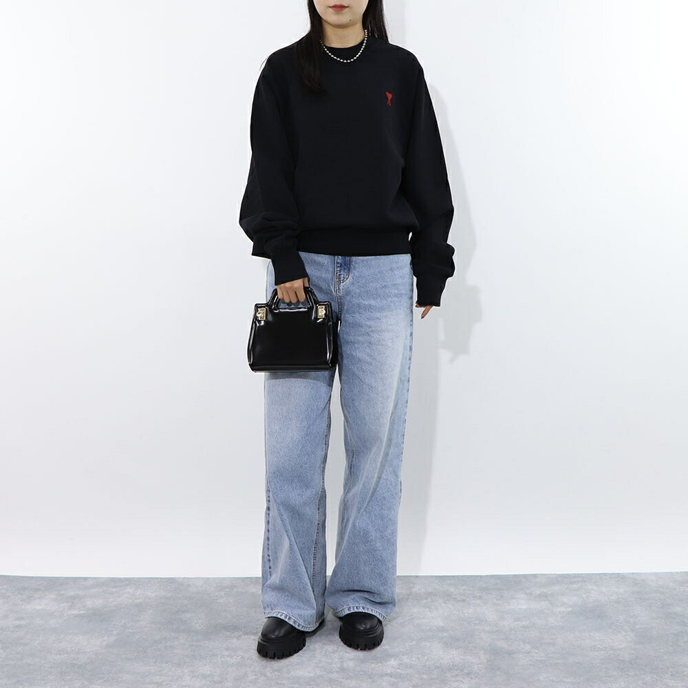 AMI PARIS スウェット RED AMI DE COEUR SSHIRT ブラック ロゴ 刺繍  BFUSW005.747