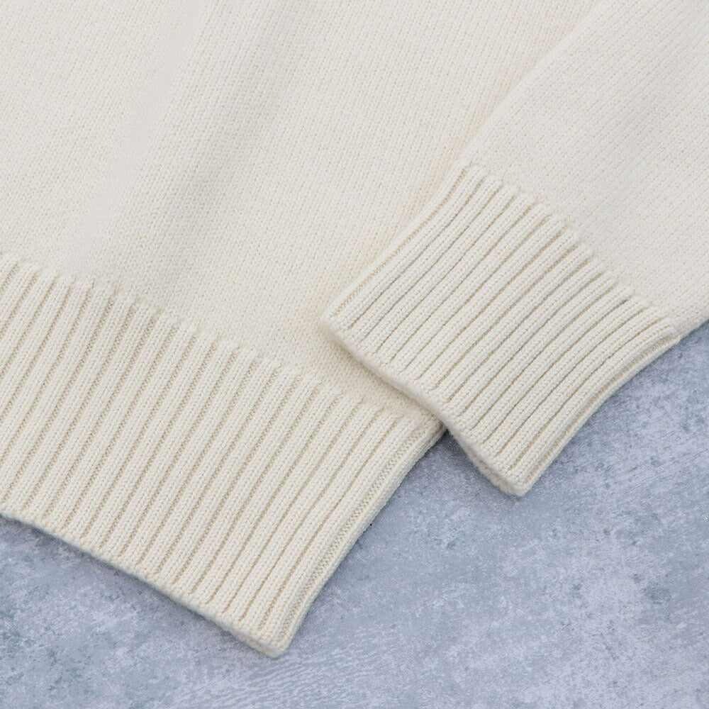 AMI PARIS ニット アイボリー ハートロゴ ワンポイント  UKS002.018