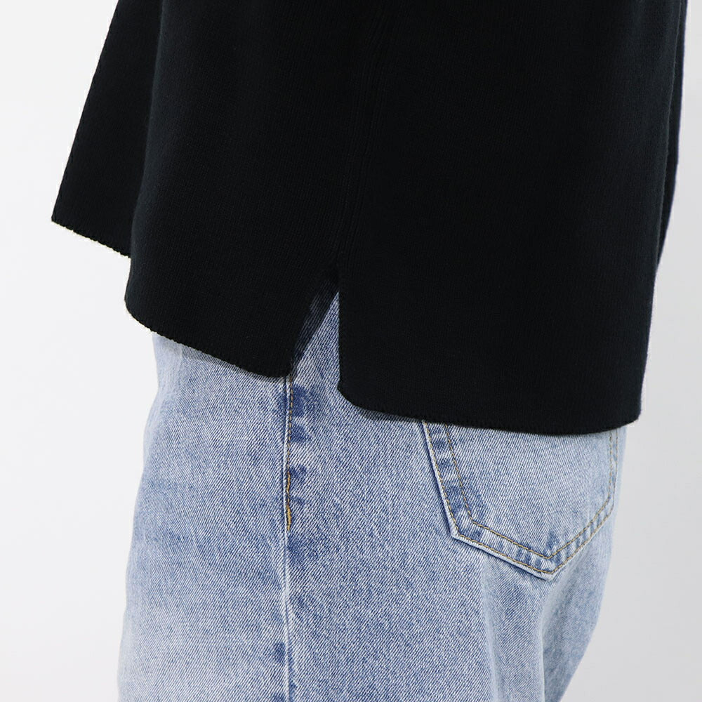 AMI PARIS ニット ブラック ホワイト ハートロゴ 刺繍 UKS046.KN0042