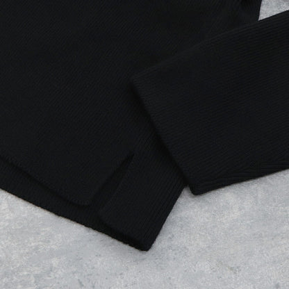 AMI PARIS ニット ブラック ホワイト ハートロゴ 刺繍 UKS046.KN0042