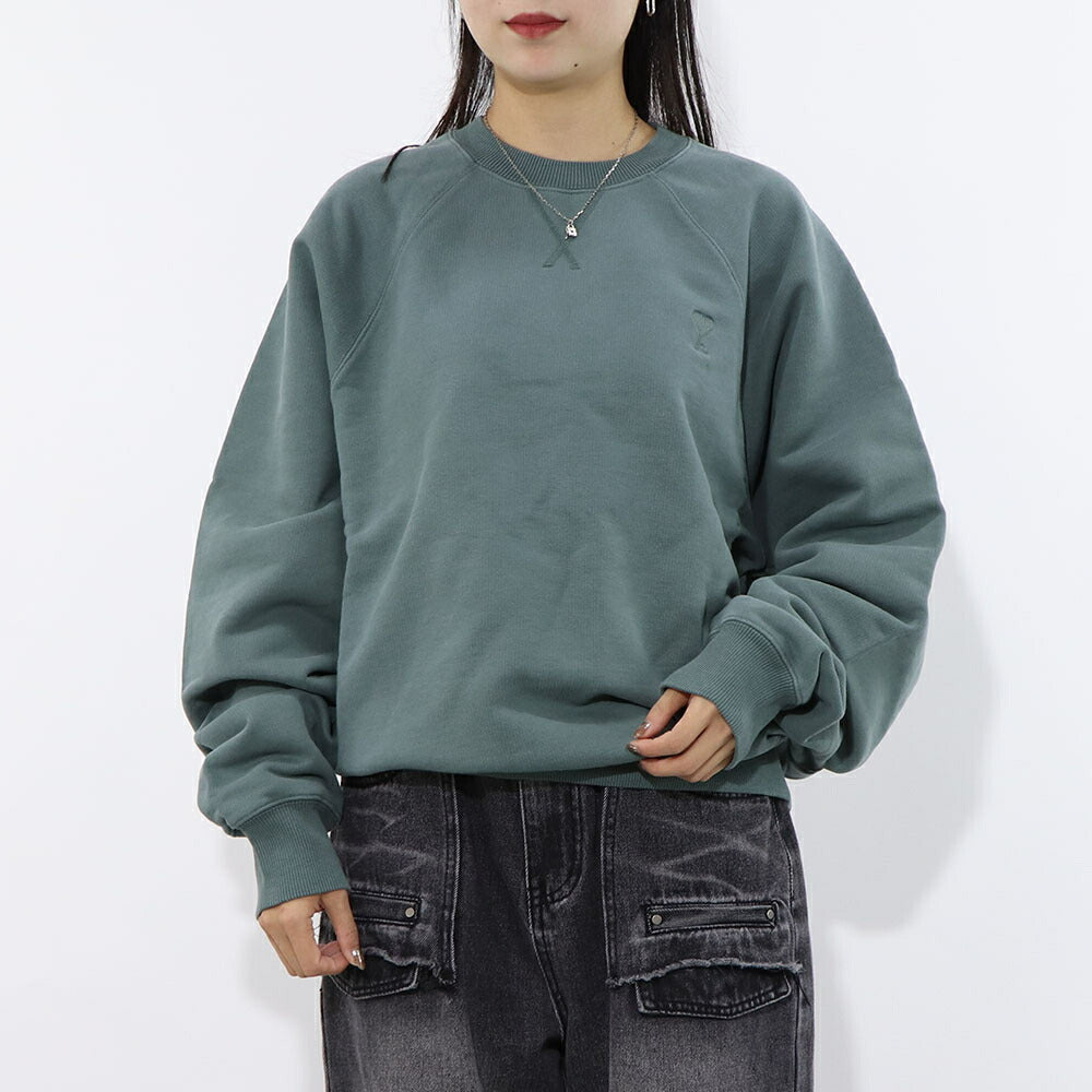 AMI PARIS スウェット ブラック ブルー系 コットン ハートロゴ 刺繍  シンプル USW040.JE0091