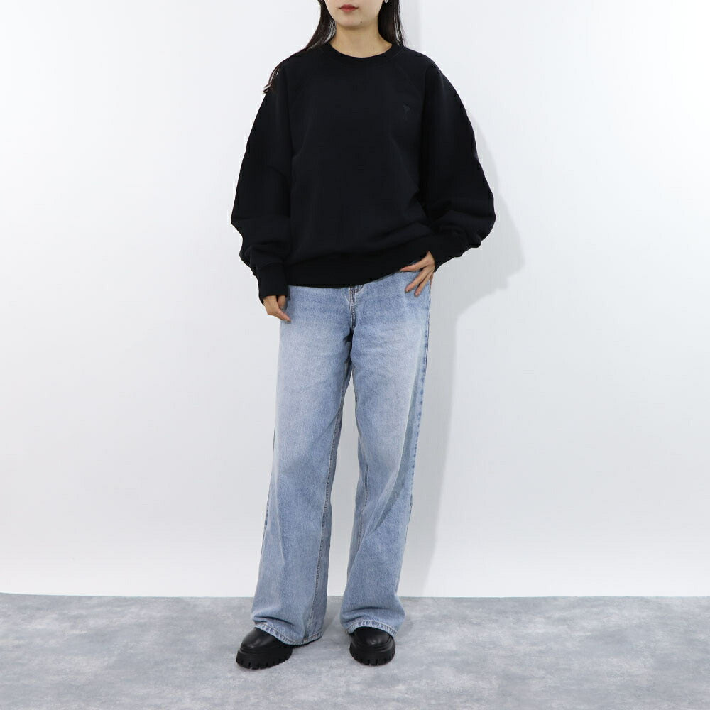 AMI PARIS スウェット ブラック ブルー系 コットン ハートロゴ 刺繍  シンプル USW040.JE0091