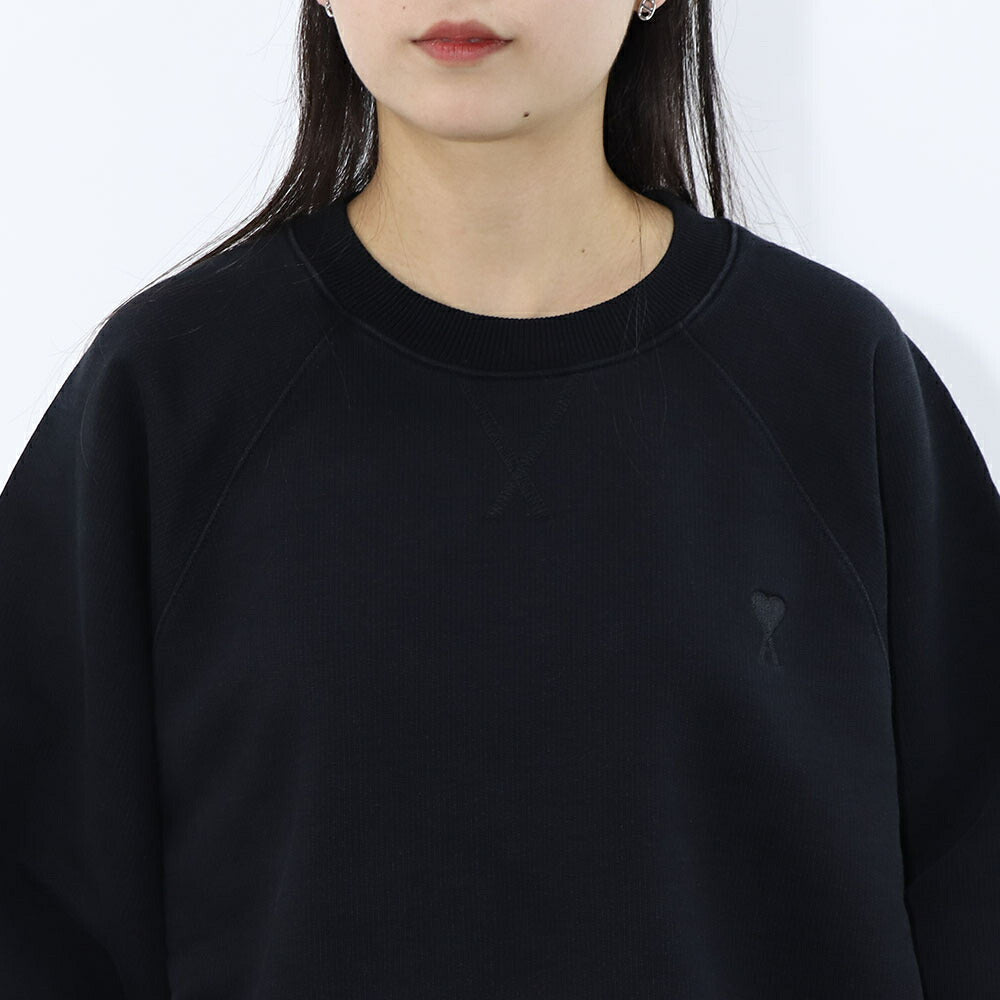 AMI PARIS スウェット ブラック ブルー系 コットン ハートロゴ 刺繍  シンプル USW040.JE0091