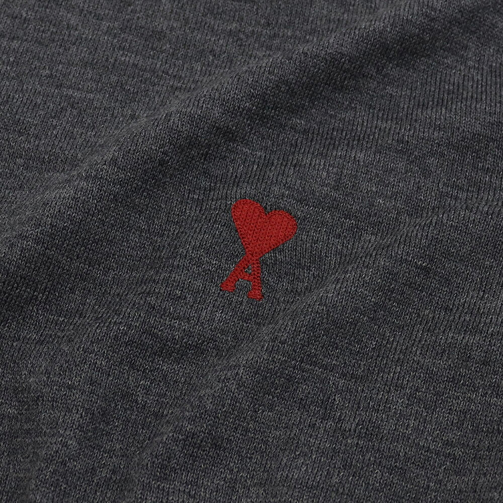 アミ パリス AMI PARIS トップス ニット ユニセックス  グレー ウール メリノウール クルーネック ハートロゴ 刺繍 HKS111.KN0025