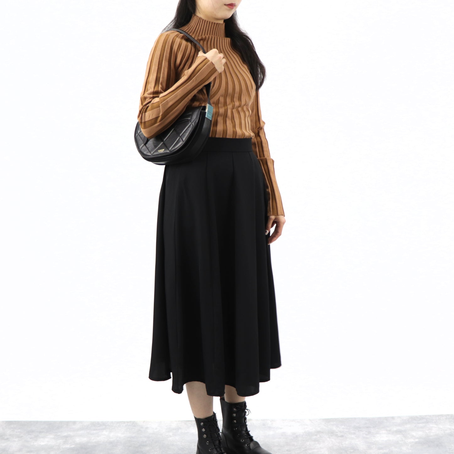 バーバリー ニット 8023921A4572 ブラウン タートルネック