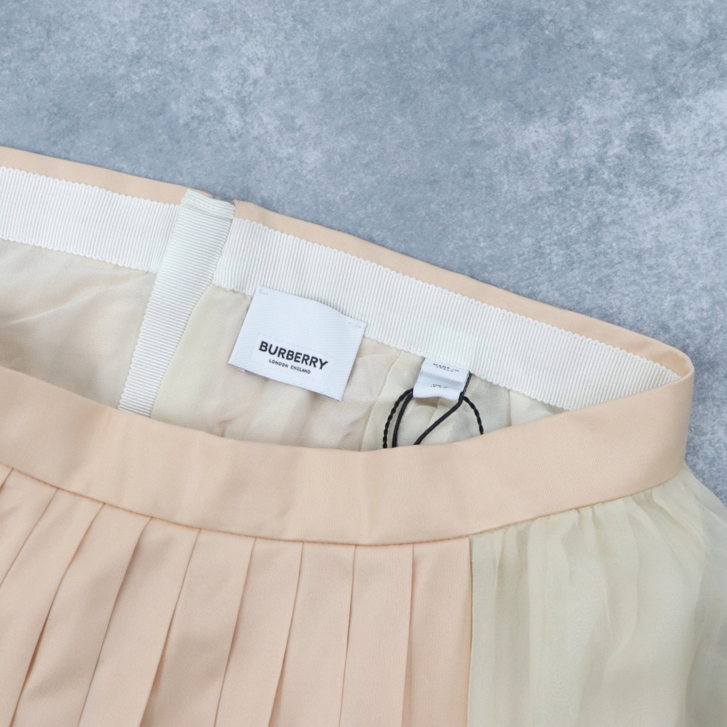 バーバリー プリーツスカート 8019011 A7090 ピンクベージュ