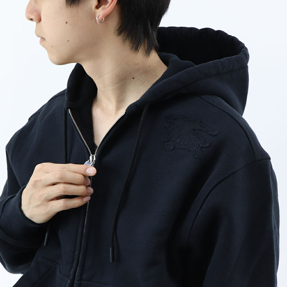 BURBERRY ブラック ジップアップパーカー ロゴ 8084964