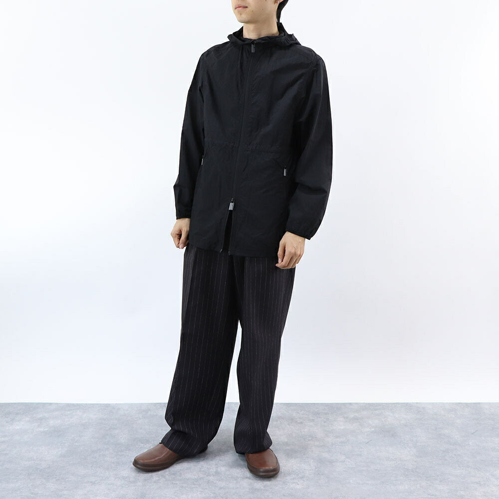 BURBERRY ブラック ナイロンジャケット 軽量ジャケット 8093538