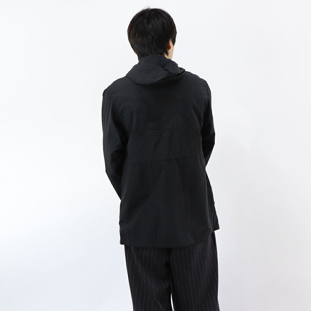 BURBERRY ブラック ナイロンジャケット 軽量ジャケット 8093538