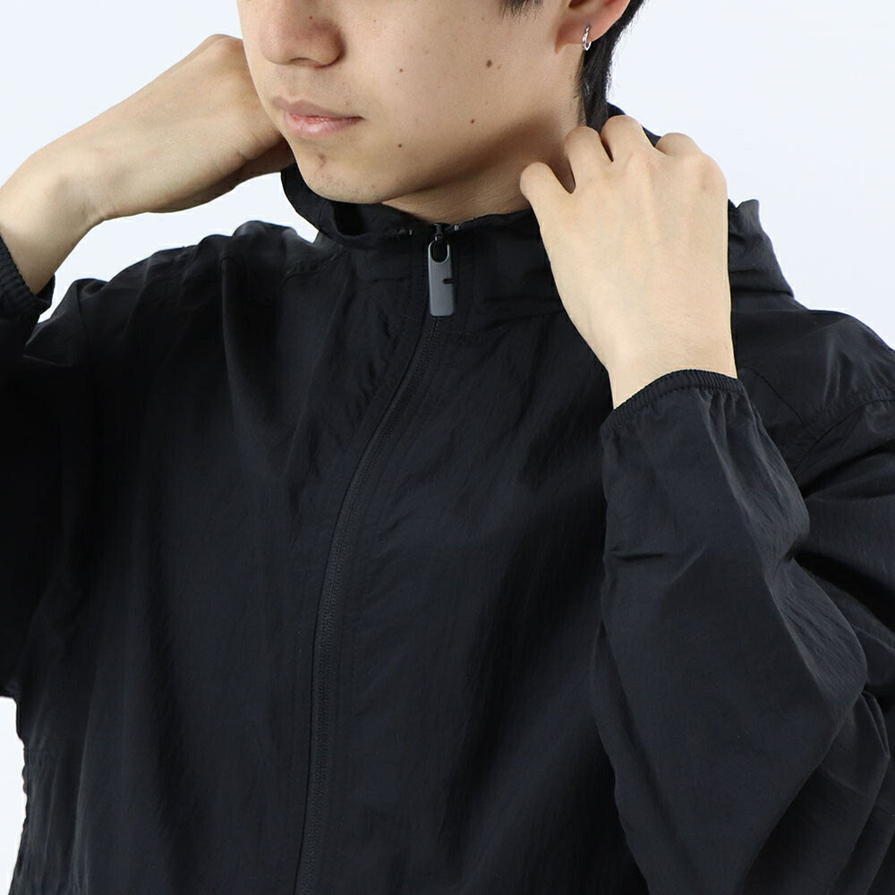 BURBERRY ブラック ナイロンジャケット 軽量ジャケット 8093538