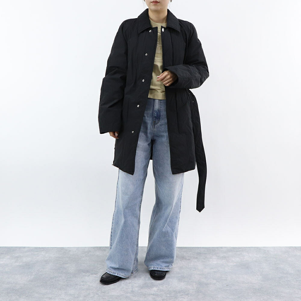 BURBERRY ブラック パディングデザインジャケット ベルト付き 8095486