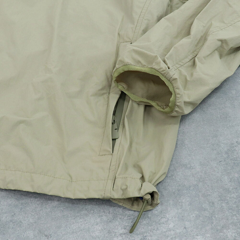 BURBERRY バーバリー メンズ トップス ベージュ ナイロン ウインドブレーカー 8080527