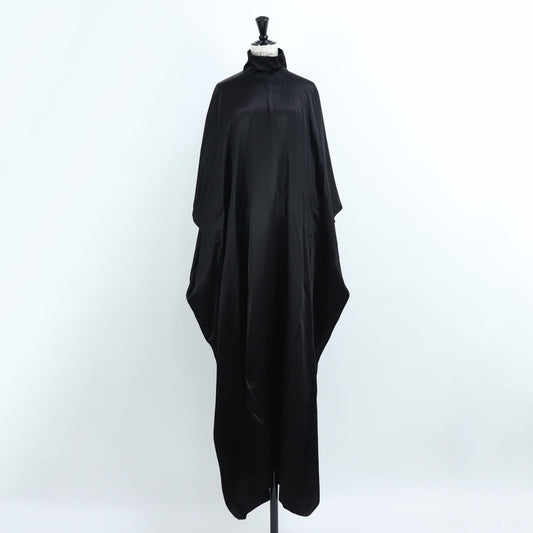 バレンシアガ 719995 TLO28 1000 ワンピース