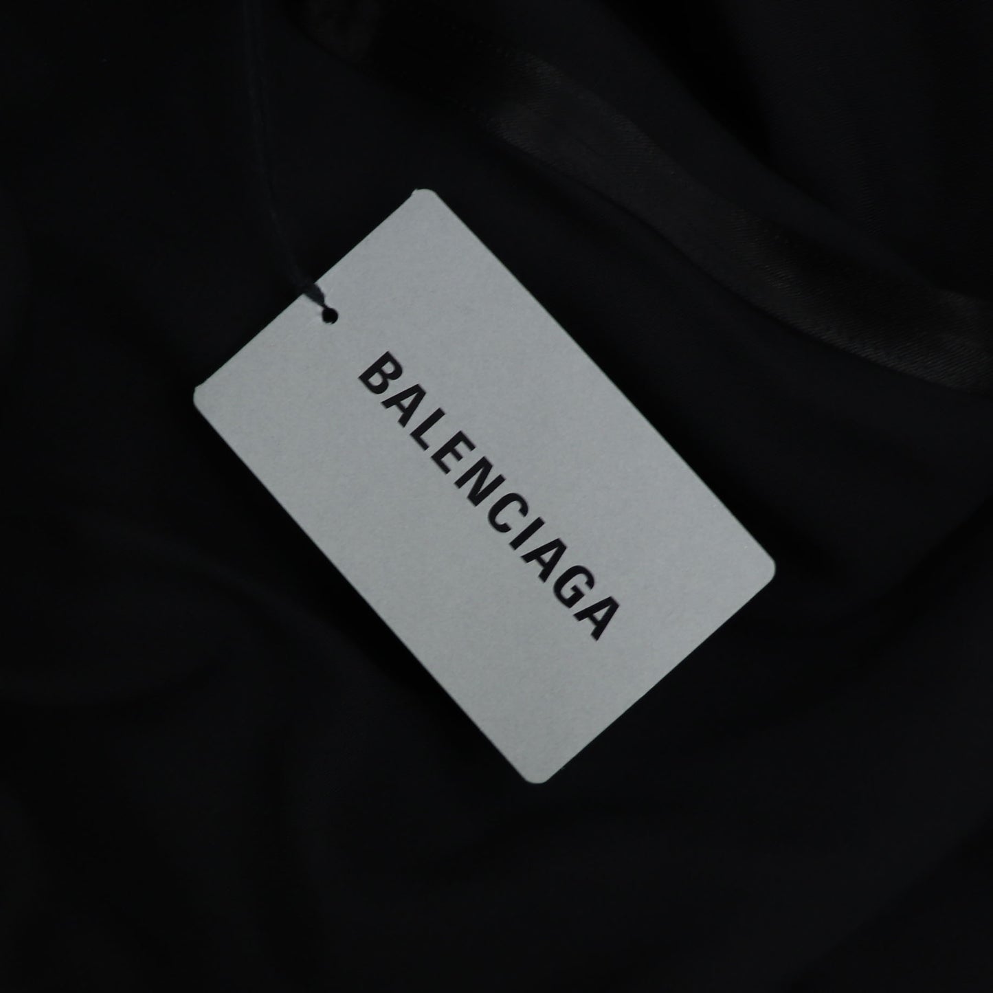 バレンシアガ 719995 TLO28 1000 ワンピース