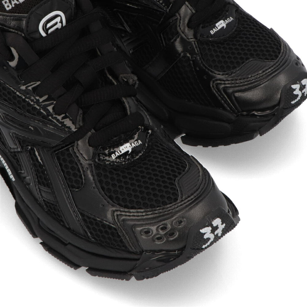 BALENCIAGA バレンシアガ レディース シューズ スニーカー ブラック 1100 ホワイト ポリウレタン ポリエステル ラバー ランナー 厚底 ロゴ 677402 W3RB1