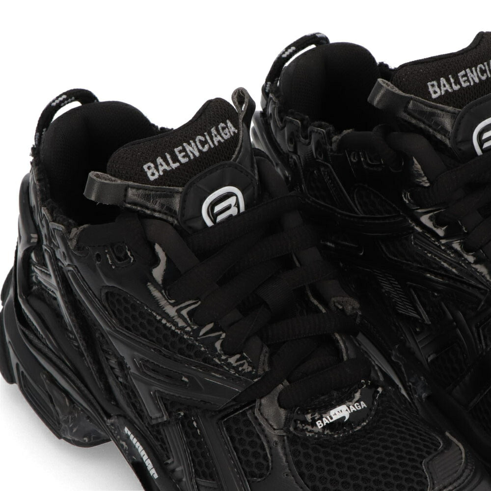 BALENCIAGA バレンシアガ レディース シューズ スニーカー ブラック 1100 ホワイト ポリウレタン ポリエステル ラバー ランナー 厚底 ロゴ 677402 W3RB1