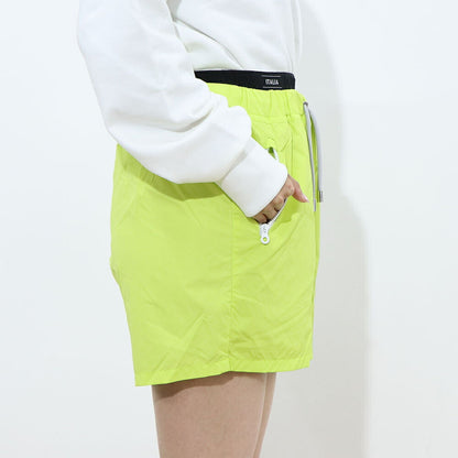 DUVETICA ショートパンツ ライム ウインドブレーカー ネオンカラー VDSP01111