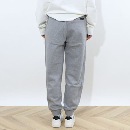 DUVETICA グレー スウェットパンツ ジョガーパンツ ワンポイント VDTP00314