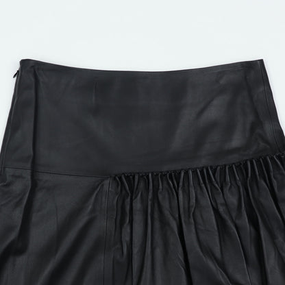 フェラガモ FERRAGAMO レザースカート ブラック