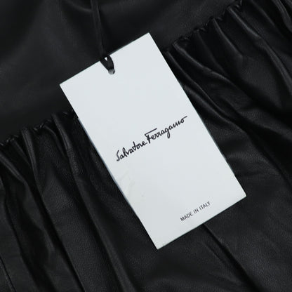 フェラガモ FERRAGAMO レザースカート ブラック