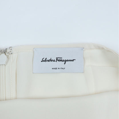 フェラガモ FERRAGAMO スカート ホワイト系